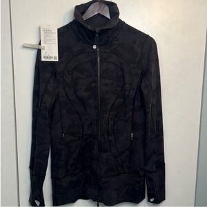Lululemon In Stride Jacket - Incognito Camo Multi Grey  Size 8